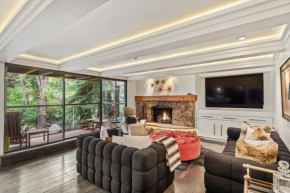 Chateau Eau Claire 9, Newly Renovated Condo with River Views, Hot Tub, Pool, Fitness Center Access